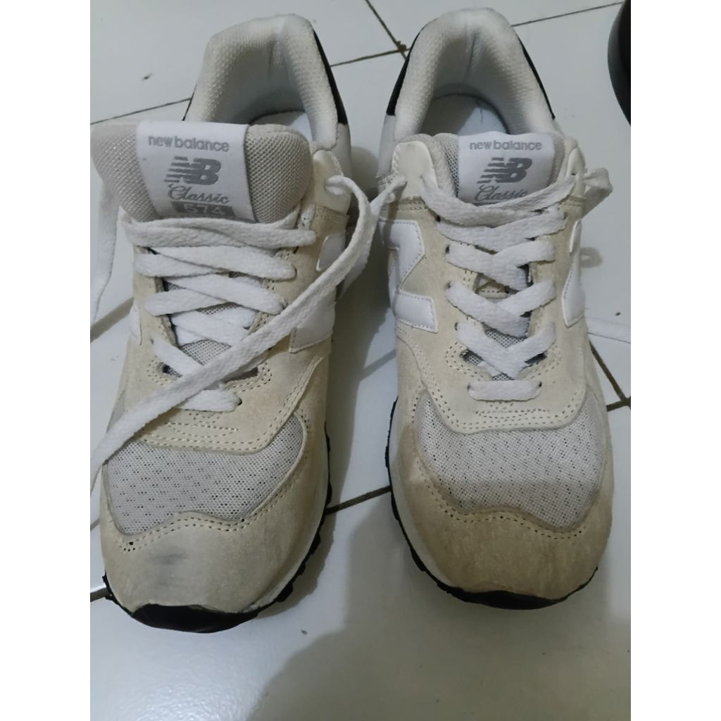 SEPATU *NB* CLASSIC 574 SIZE 41 FIT TO 40