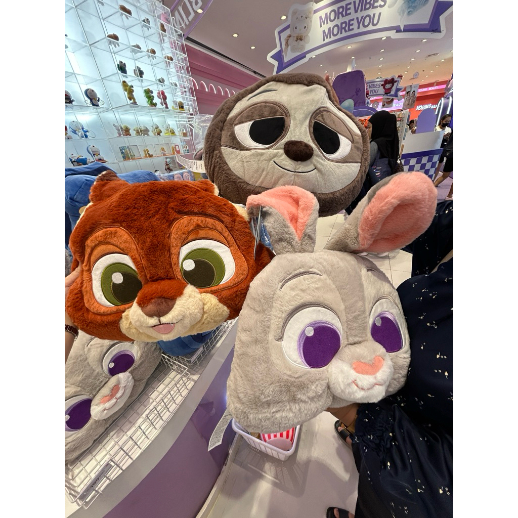 MINISO ZOOTOPIA HEAD PILLOW PLUSH