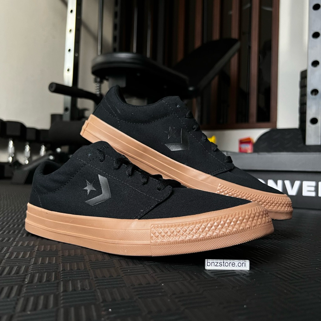 Sepatu Sneakers Pria Converse Day One Classic Black/Black/Gum