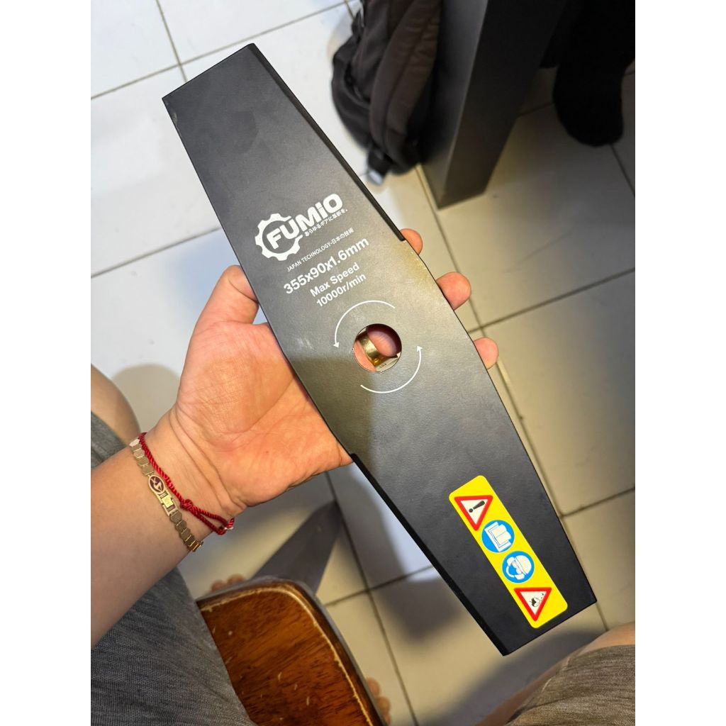 FUMIO Pisau Potong Mesin Babat Rumput 355 x 90 x 1.6mm Parangan Oval Bahan Baja ASLl Brush Cutter