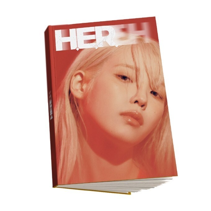 [READY STOCK] IU 2024 H.E.R World Tour Concert MD - Postcard Book