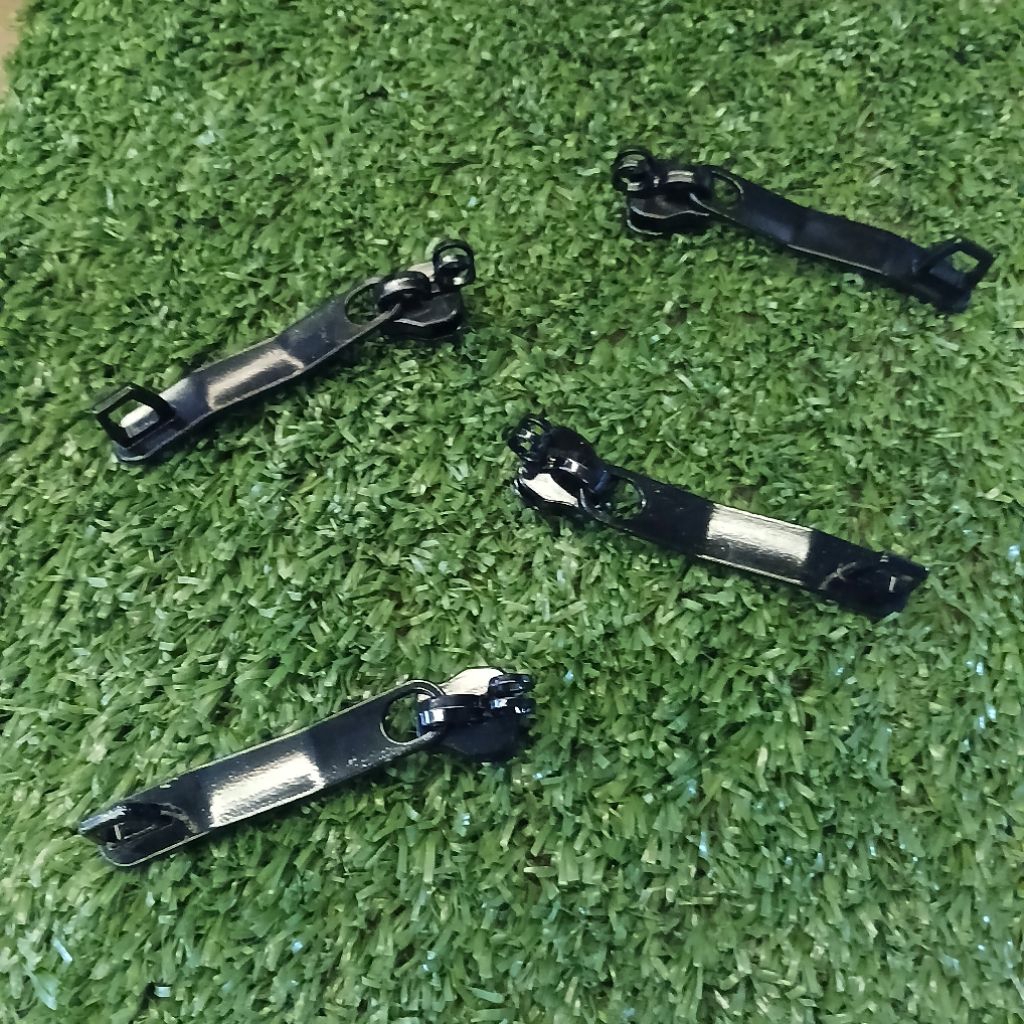 kepala resleting no.8 rel coil plastik model tanduk.