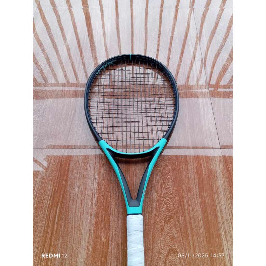 Raket tenis bekas merek artengo Original