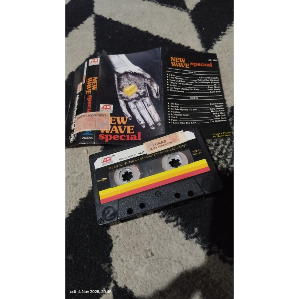 kaset pita new wave special ( david bowie, kate bush dll)