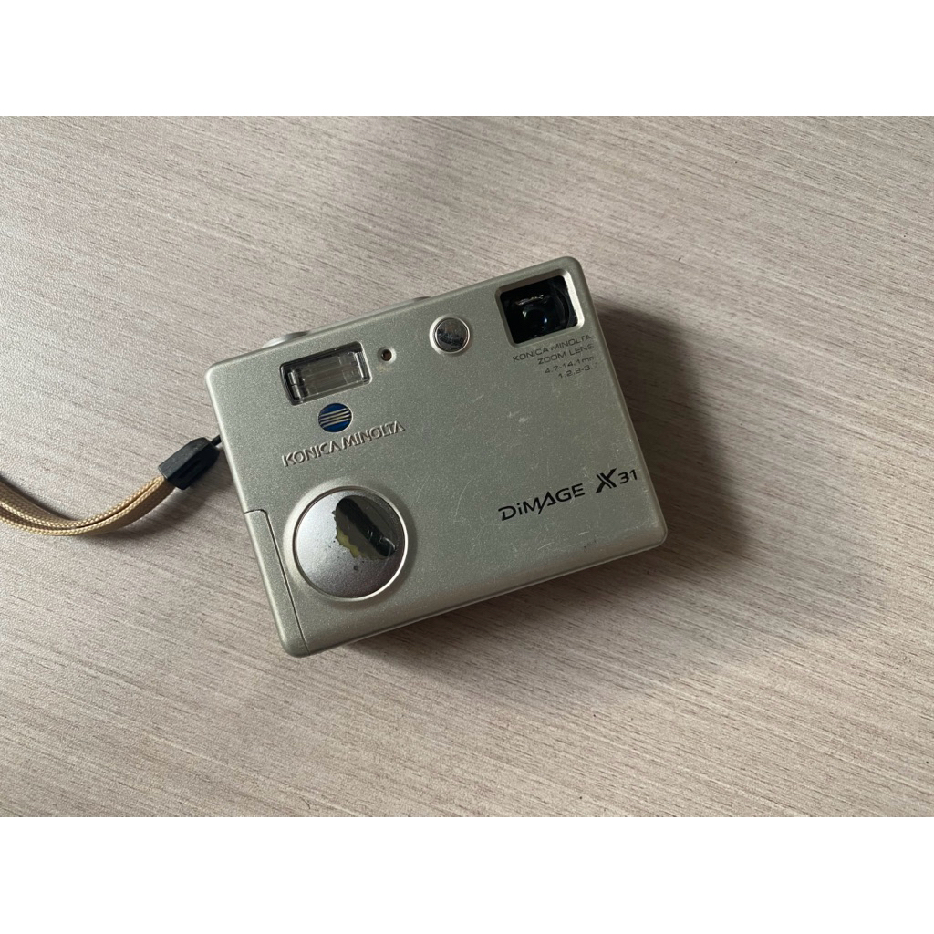 Kamera Konica Minolta Dimage X31