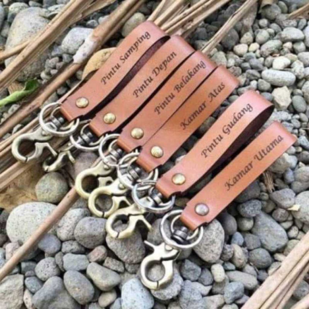 gantungan kunci kulit custom
