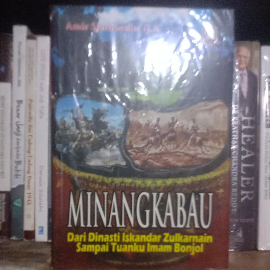 Buku Minangkabau, dari dinasti Iskandar Zulkarnain sampai Tuanku imam Bonjol