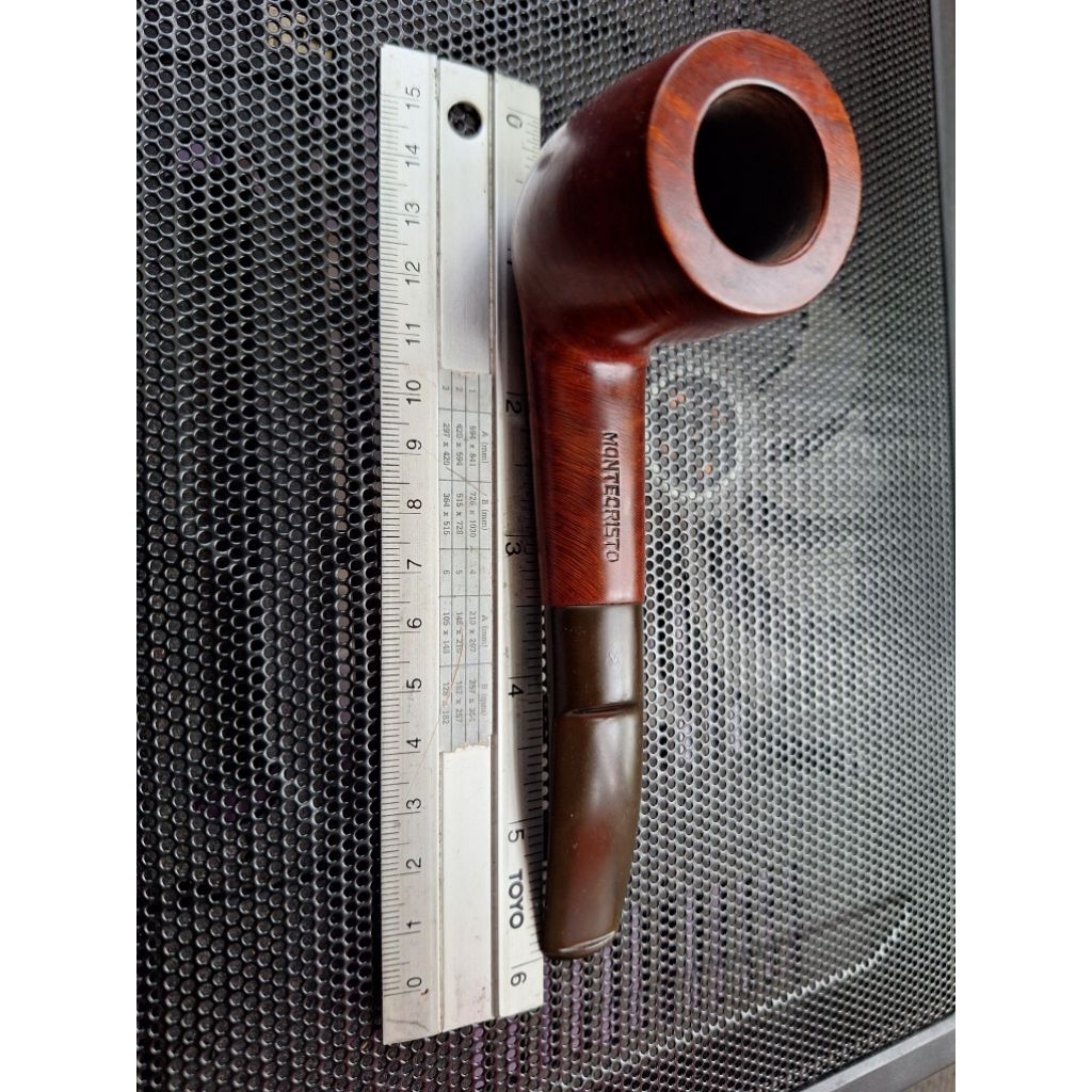 Montecristo - Mfd by Rossi (Estate) pipe briar