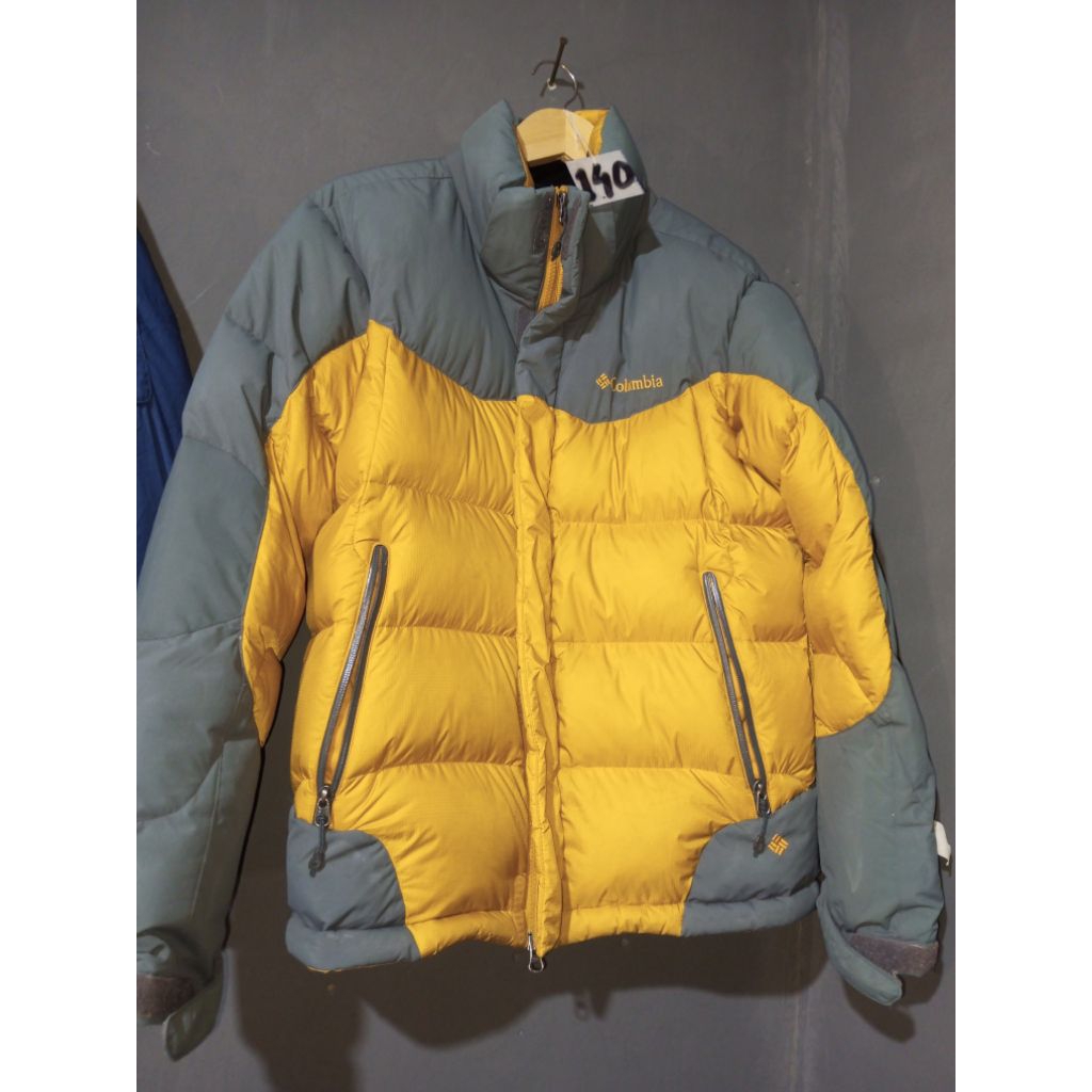 Jaket Bulu Angsa Columbia(tidak berhoodie).