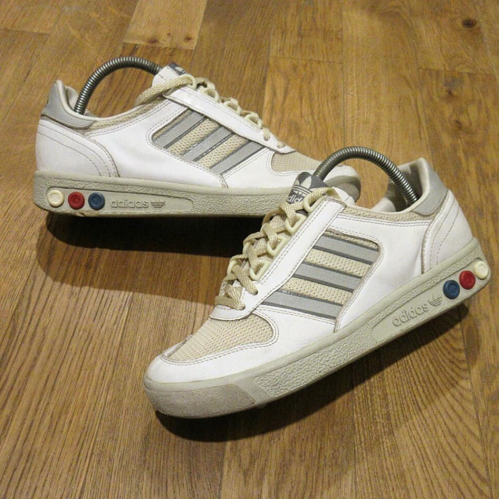 Adidas SAMPLE spzl series shoes Trainners  adidas indoor court Spzl  mint condition  like new  size 