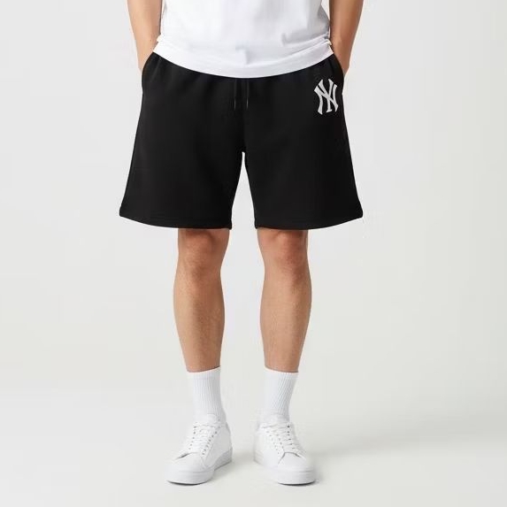 Shortpants NY Yankees Hitam - Celana Pendek Pria/Wanita Premium, Bordir Rapi, Bahan Lembut Adem
