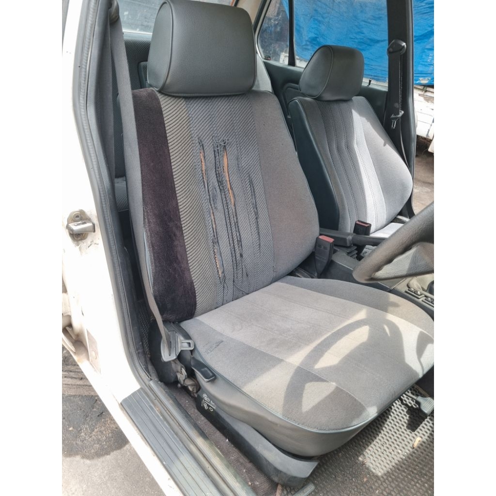 Jok Kursi depan BMW e30