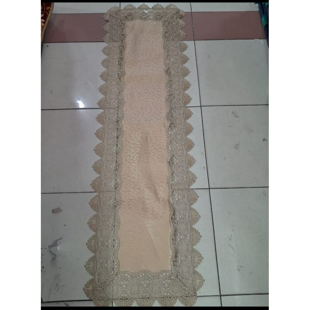 Taplak Meja Tamu/Table Runner/Taplak Meja Kecil/Taplak Bulat & Kotak Model Renda Polos