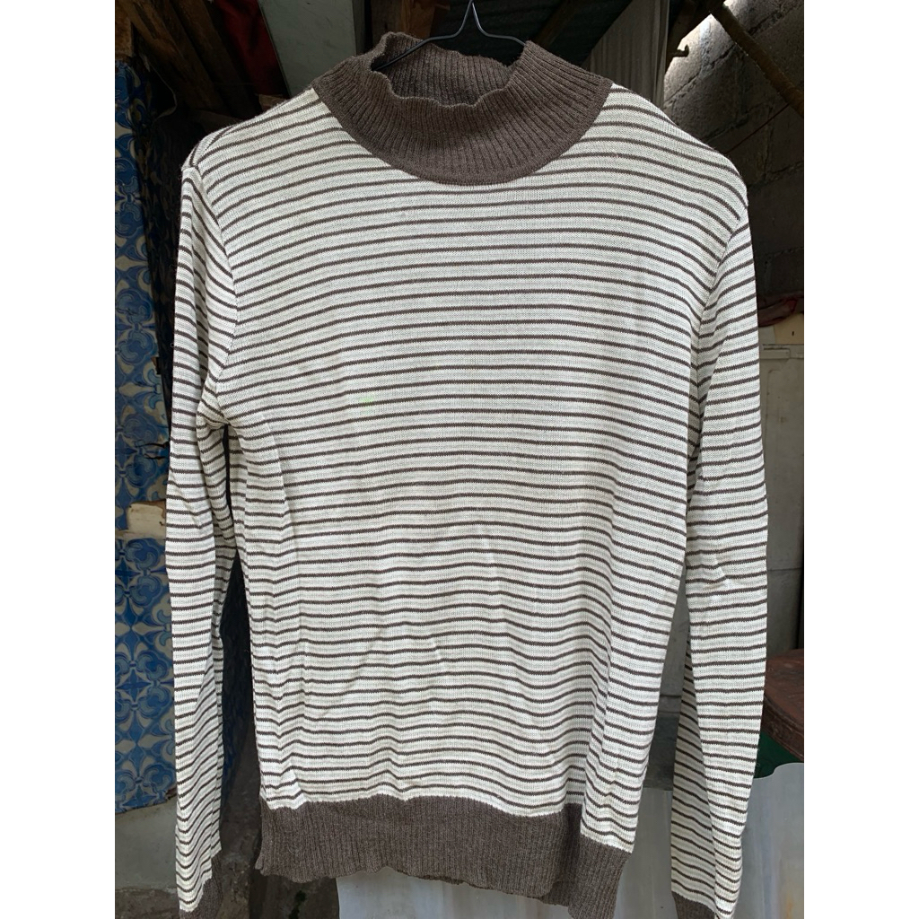 Preloved Turtleneck