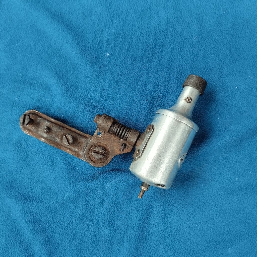 Aksesoris sepeda onthel klasik dinamo merk Bosch made in Germany