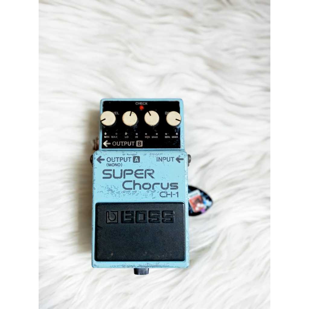 Boss CH 1 Super Chorus pedal efek gitar bass