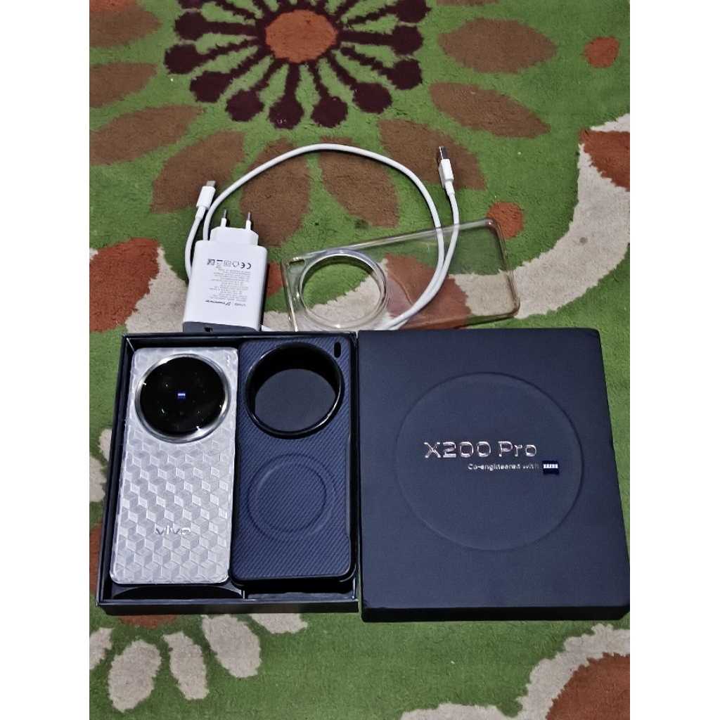 Vivo x200 pro second minus