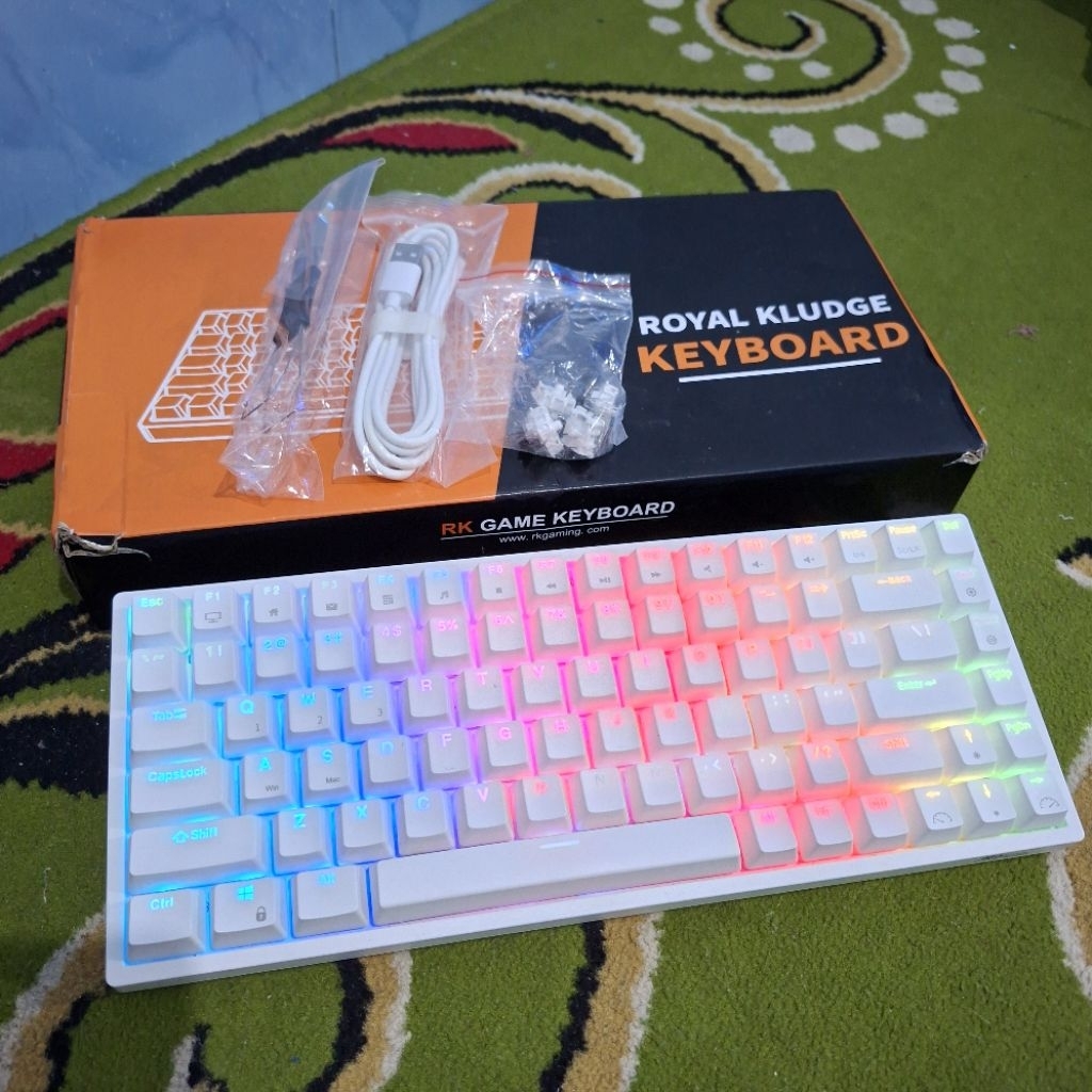 ROYAL KLUDGE KEYBOARD RK84 3 MODE