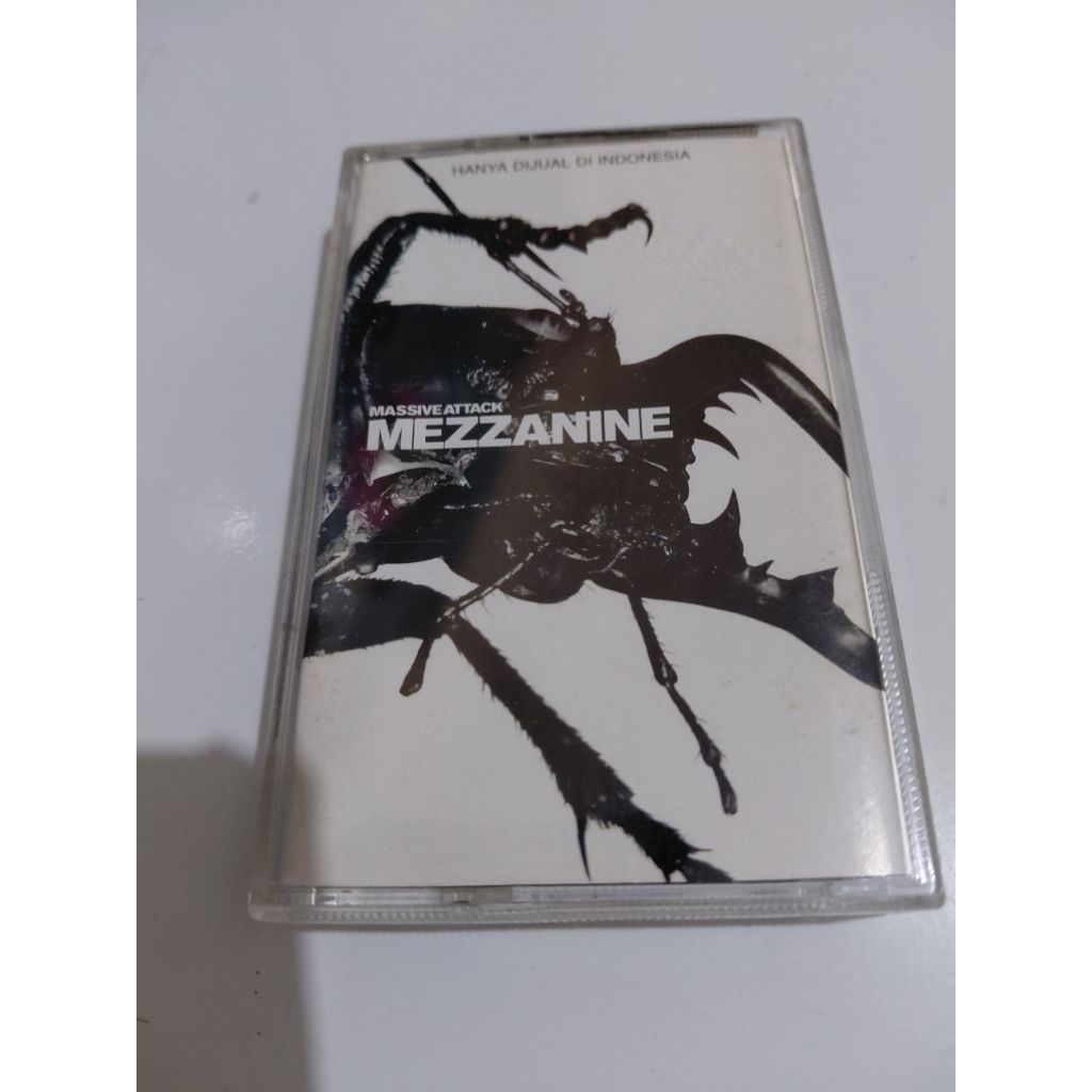 Kaset Original Massive Attack - Mezzanine