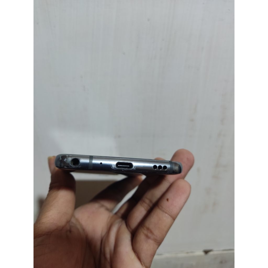 LG G7 ThinkQ 4/64 minus baca deskripsi