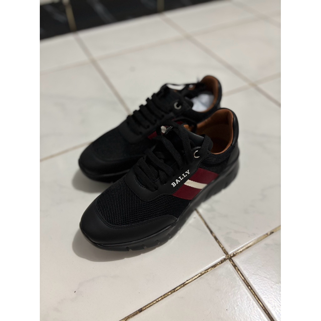 Bally Brentys T.O Stripe Leather Sneakers Ukuran 40 / Bally Shoes