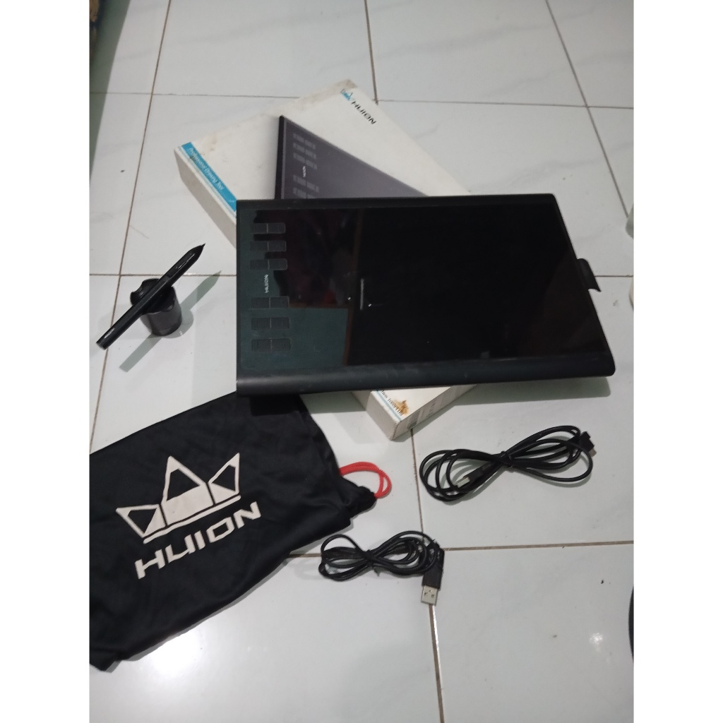 Huion New 1060 Plus bekas