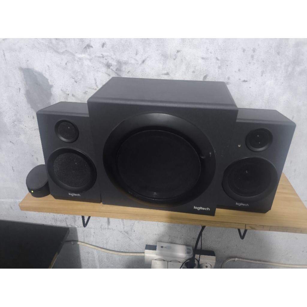 Speaker Logitech Z333