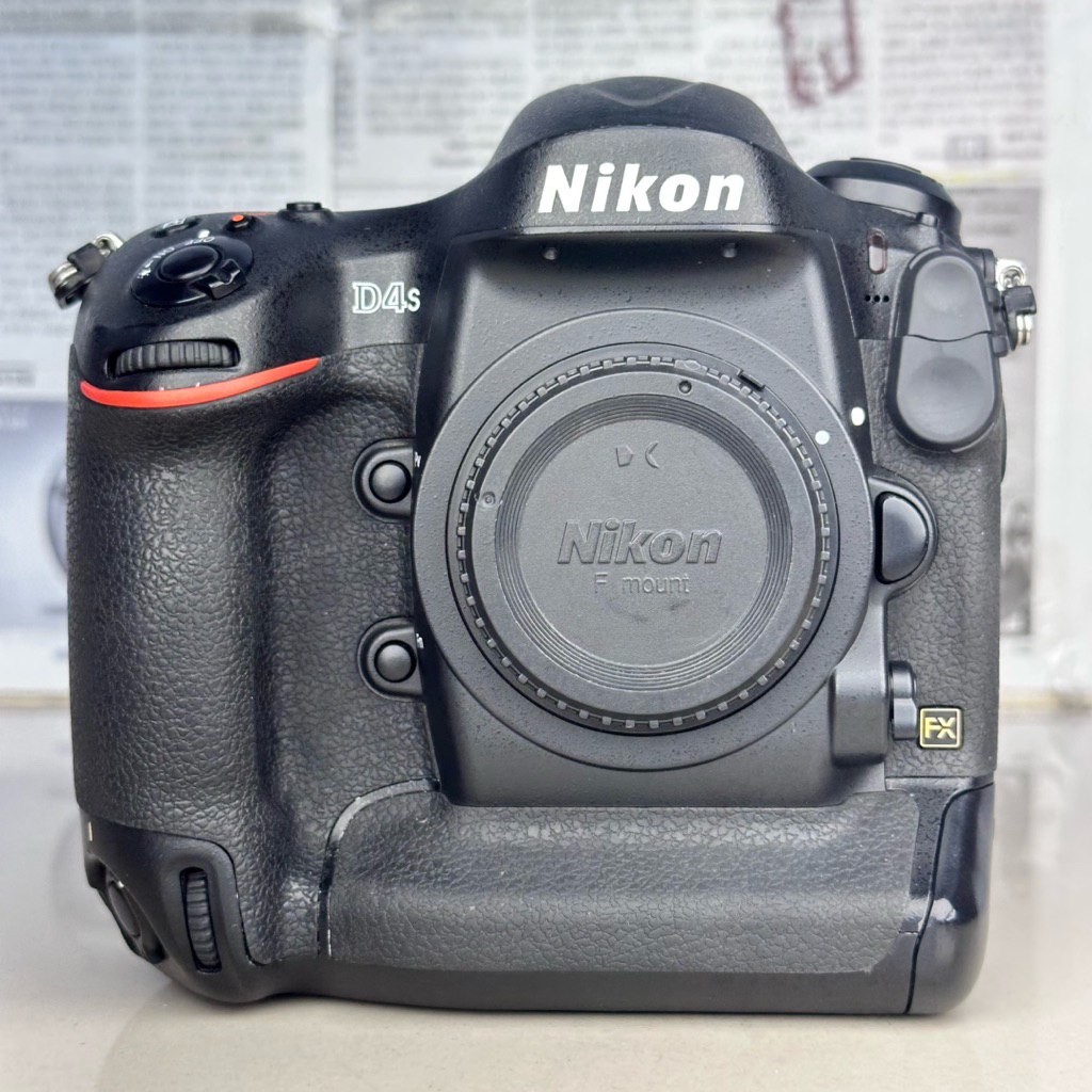 Nikon D4S