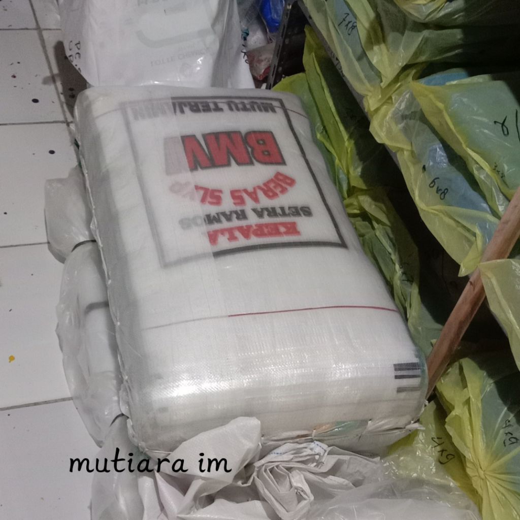 Karung Beras printing BMW 25 kg (isi 1000) - Karung Tranfaran