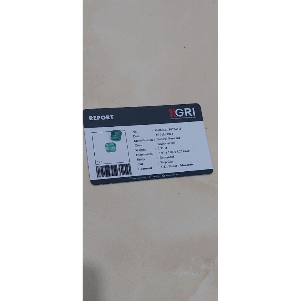 Natural emerald (Zamrud)
