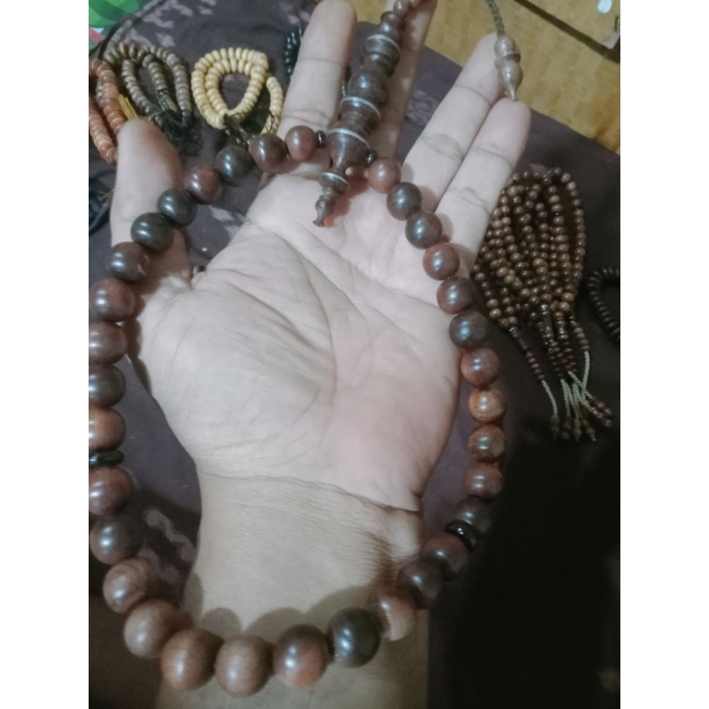 tasbeh isi 33 butir dari kayu stigi laut