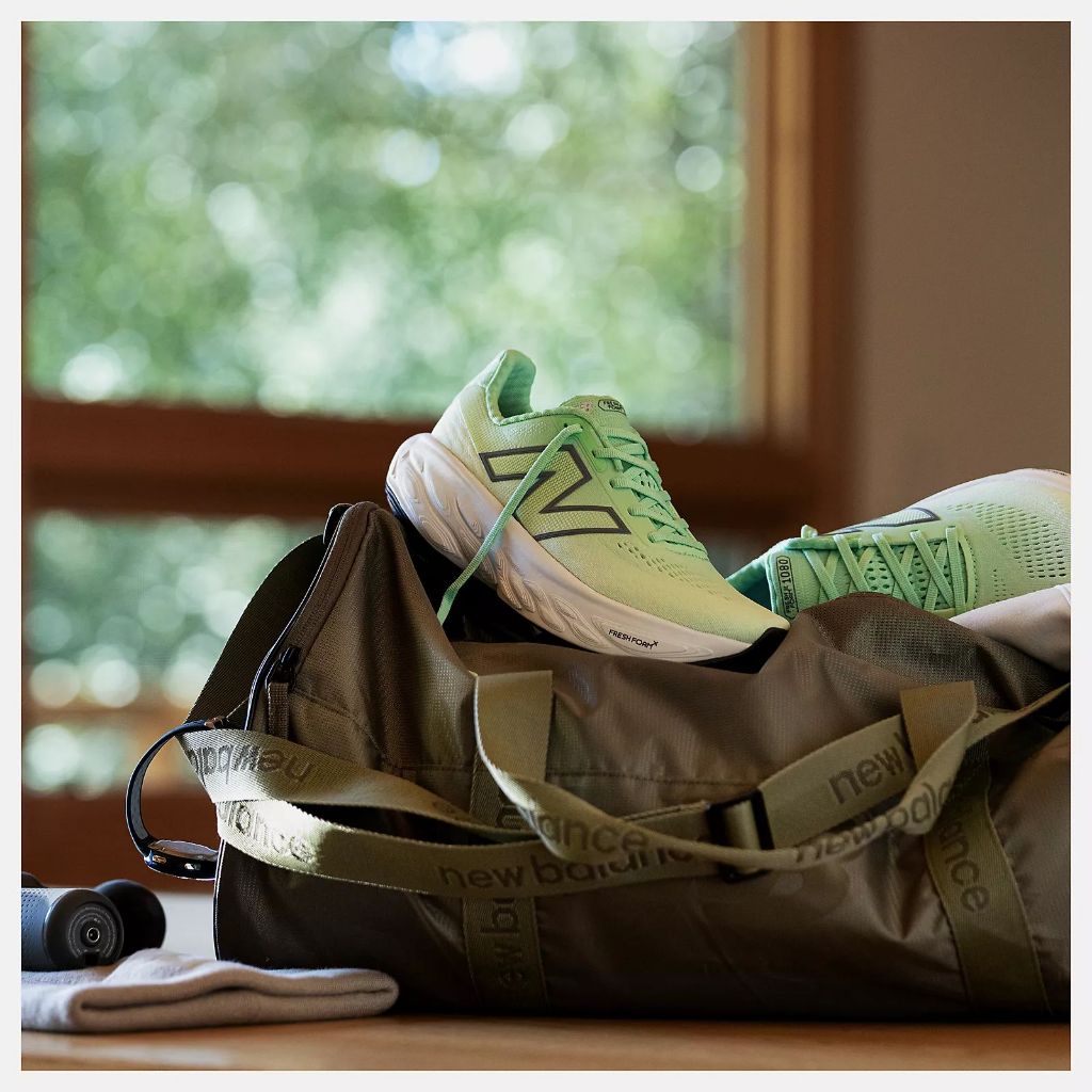 Sepatu Lari Running NB Fresh Foam 1080v14 Women W1080F14 ORIGINAL