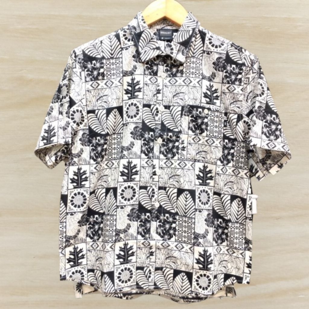 GREENLIGHT - KEMEJA PRIA TANGAN PENDEK REGULAR FIT ORIGINAL GREENLIGHT