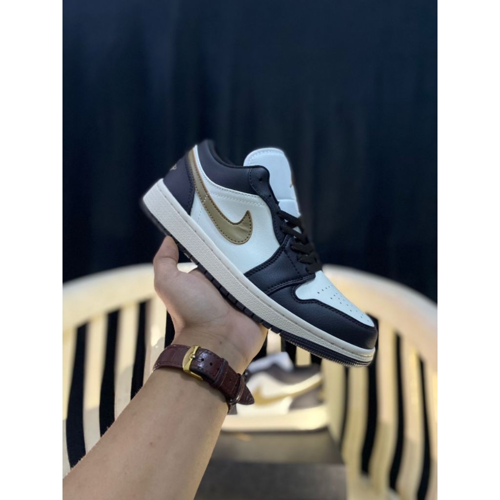 Sepatu sneakers pria jordan low drakmocca