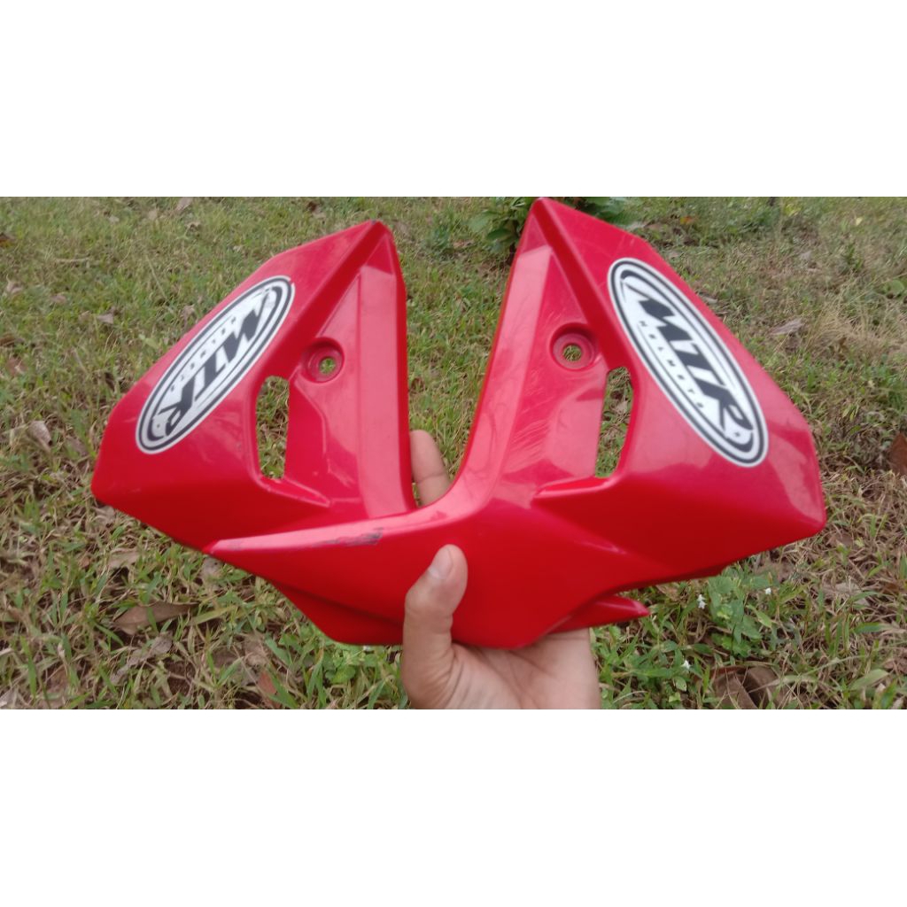 Cover Tutup Sokbreker Fender Fron 61210/61310 KWBJ-6402 Kupingan Spakbor Depan Blade Repsol Old Seco