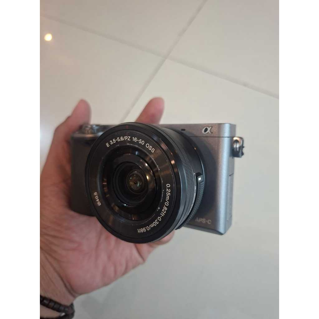 Sony a6000 + kit 16 50mm (grey)