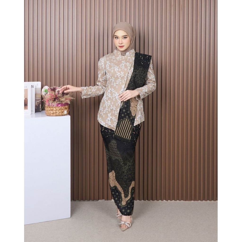 FAMYS - SET WANITA KINARA KEBAYA JANGGAN MODERN WISUDA LAMARAN KONDANGAN BRIDESMAID TERBARU 019589