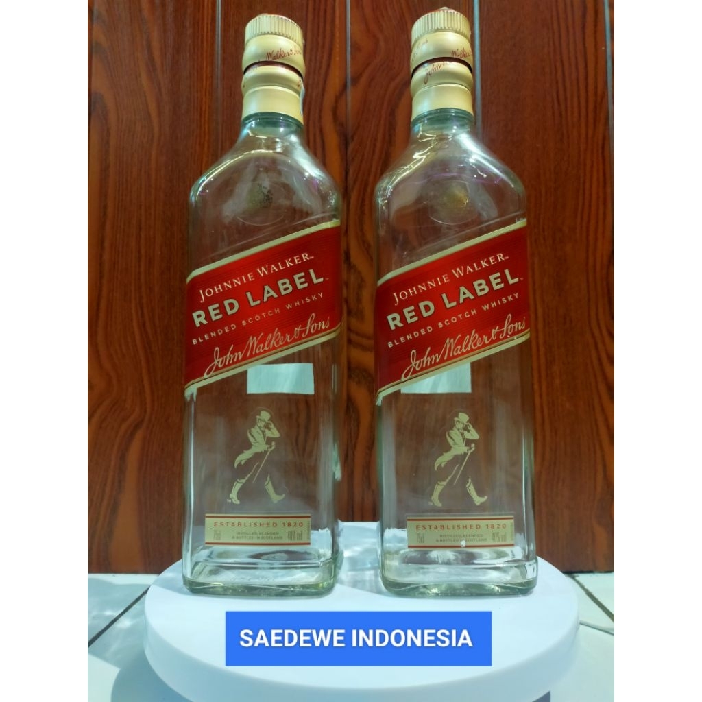 BOTOL KOSONG JW RED LABEL BEKAS MINUMAN IMPORT KAPASITAS 750ML BAHAN KACA TEBAL COCOK BUAT KOLEKSI D