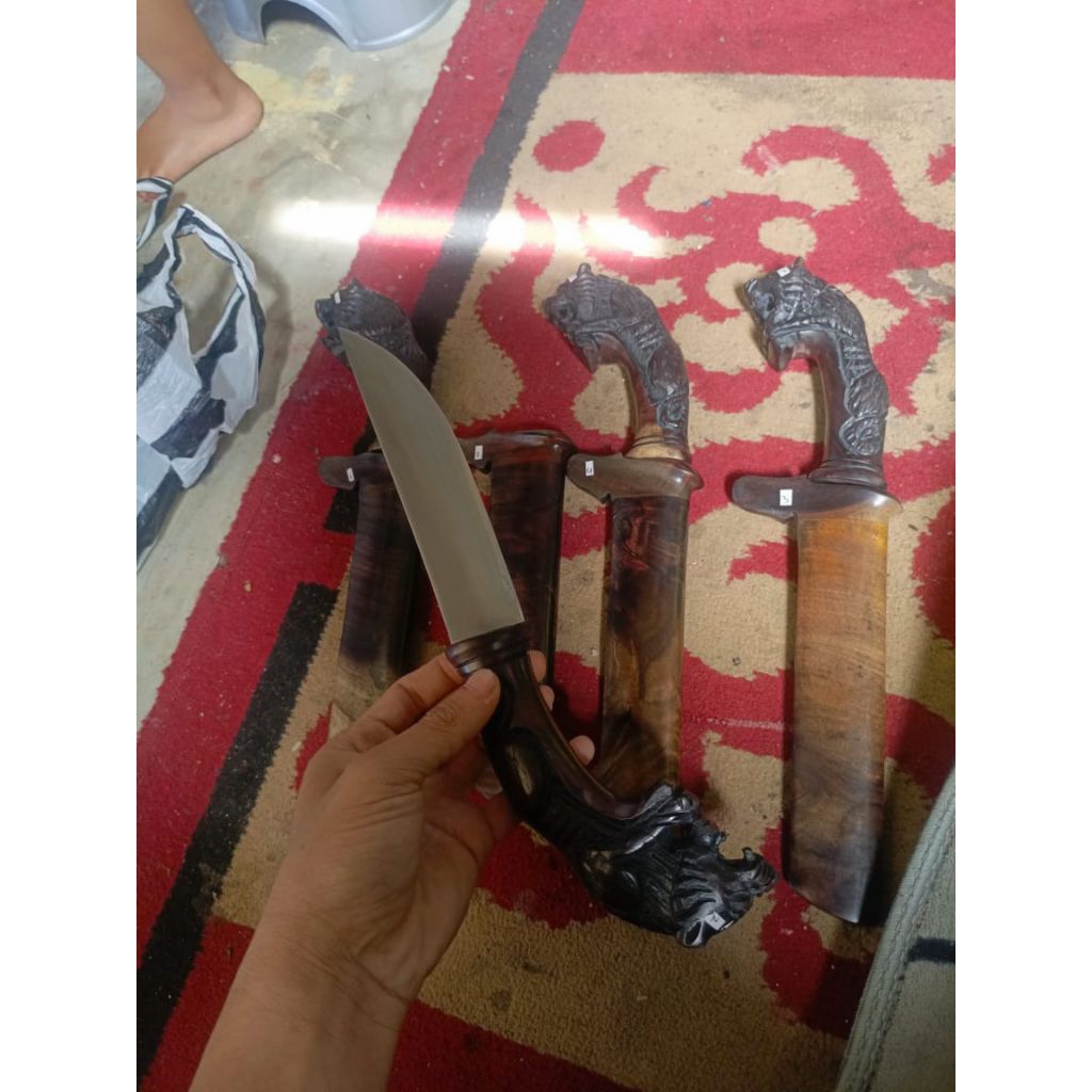 pisau seset kulit dan pilet daging bahan per unimog (COD)