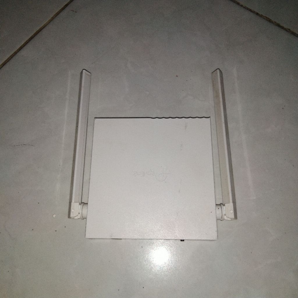 router tp-link tl-wr820n bekas normal