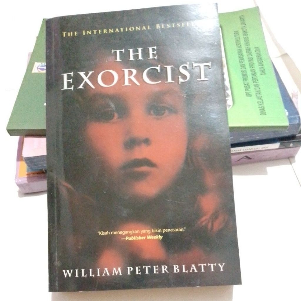 BUKU NOVEL THE EXORCIST