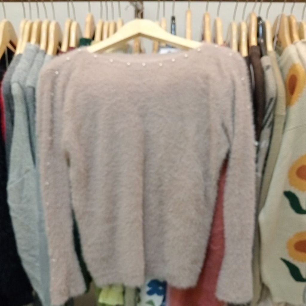 sweater rajut fuzzy tebal