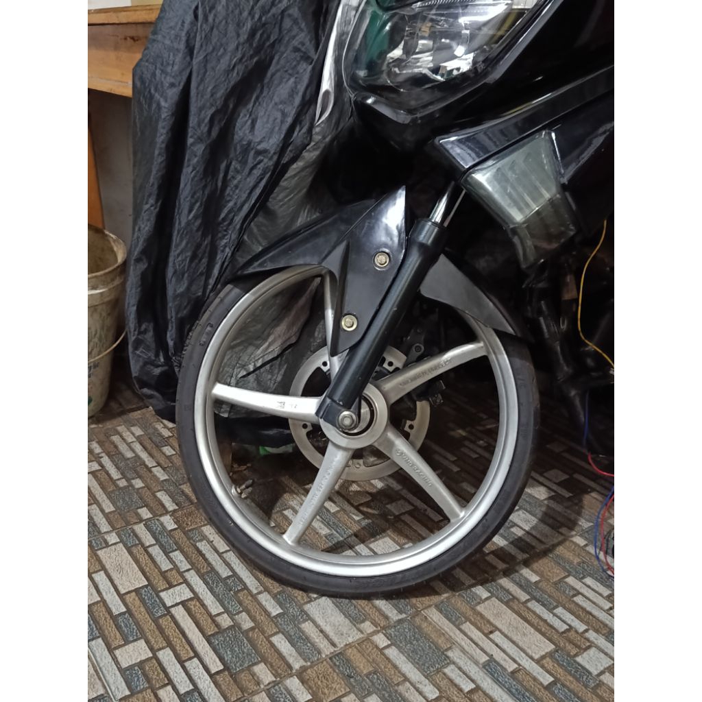 Velg depan vnd copy rcb p5 140 yamaha