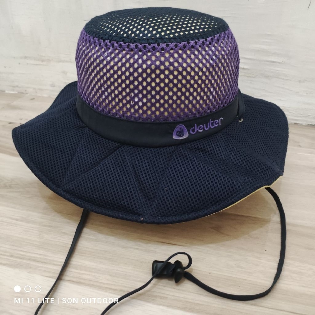 Topi Rimba outdoor Deuter