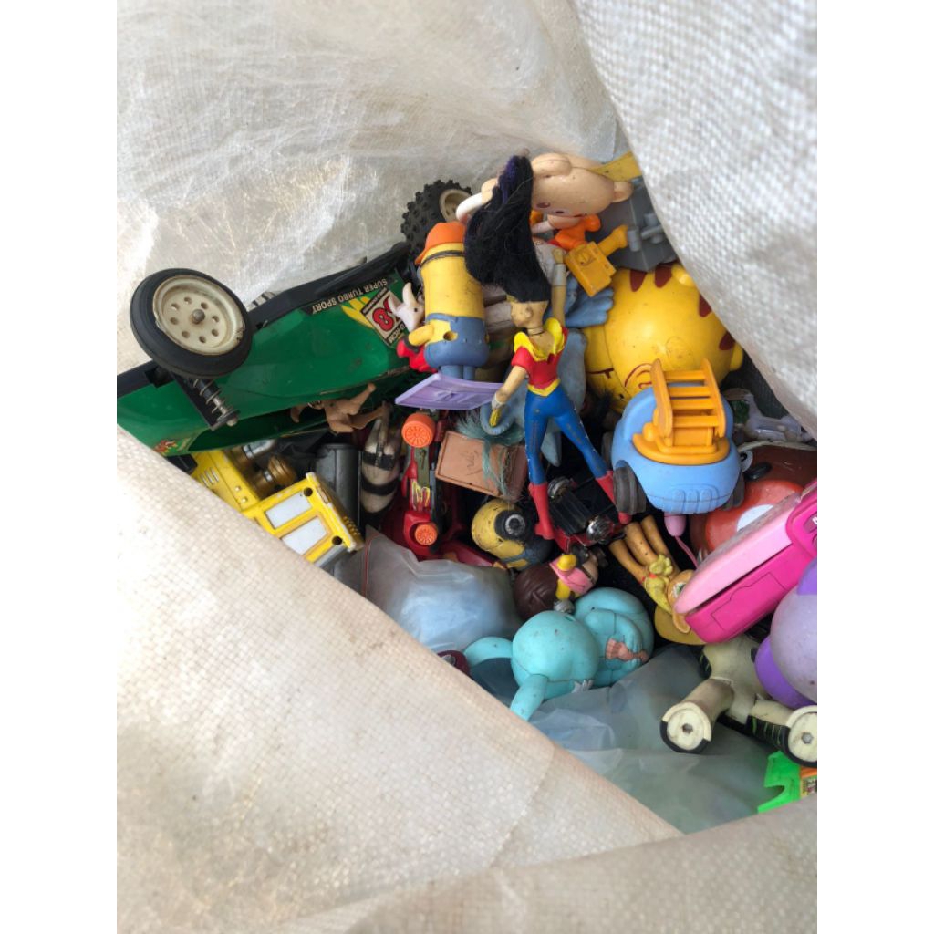 lelang Mainan murah MCD, minion, superhero, barbie, Marvel, Action figure, dan lain lain