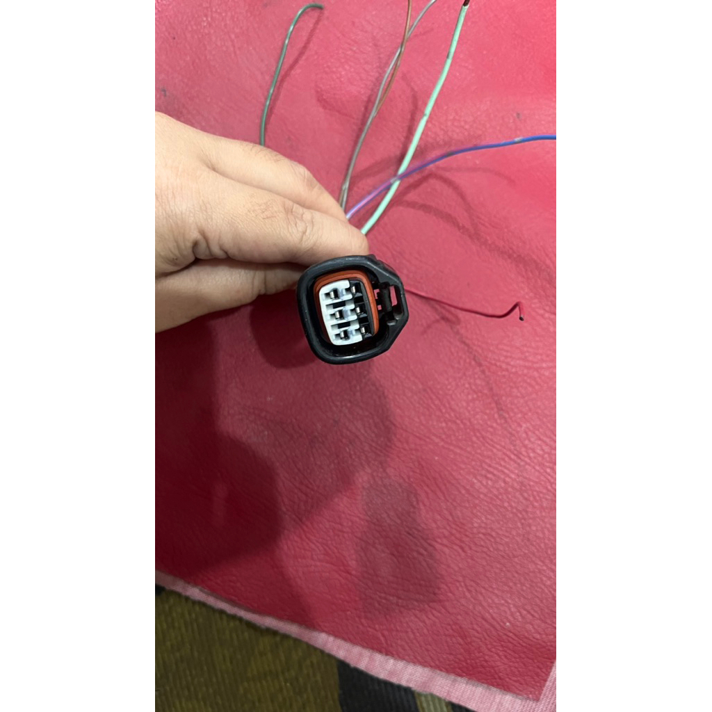 Soket dinamo power window Karimun estilo