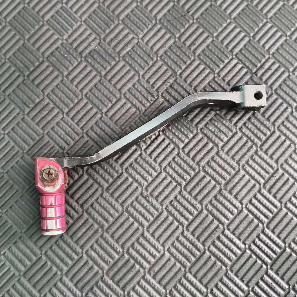 Tuas perseneling KLX 150 Scarlet (bekas)