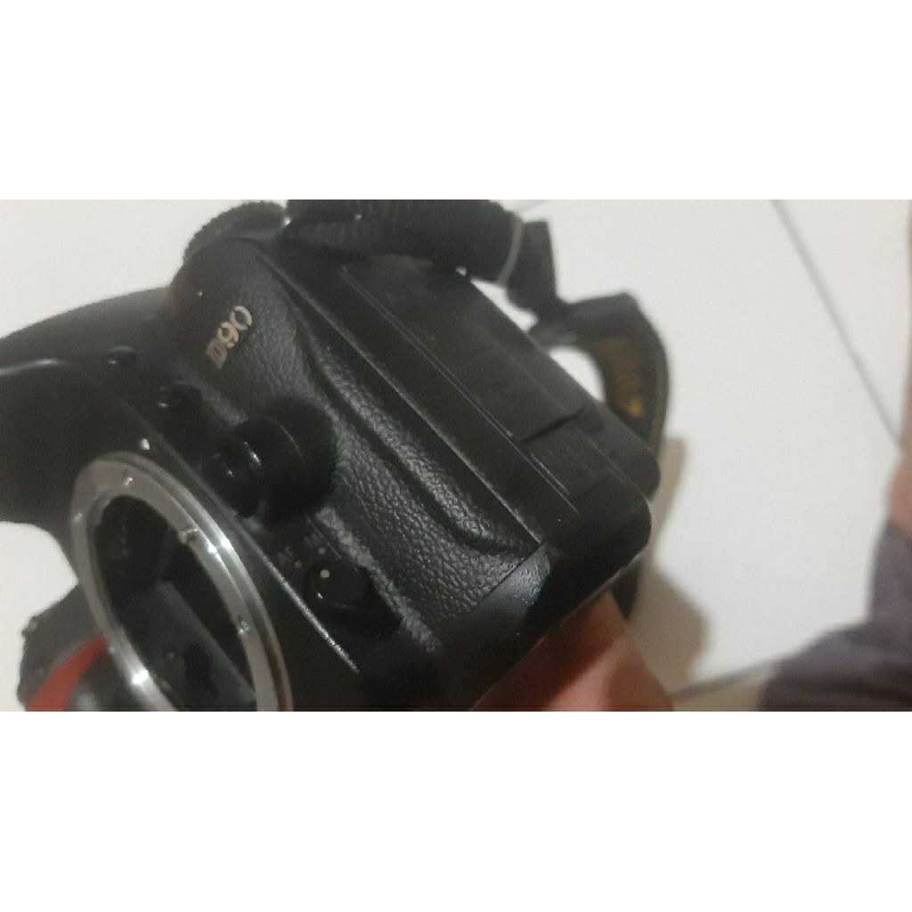 NIKON D90 Body Only