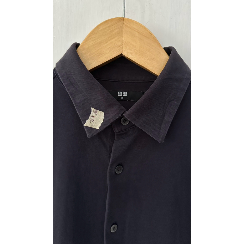 KEMEJA HITAM UNIQLO XXL XL LD 108