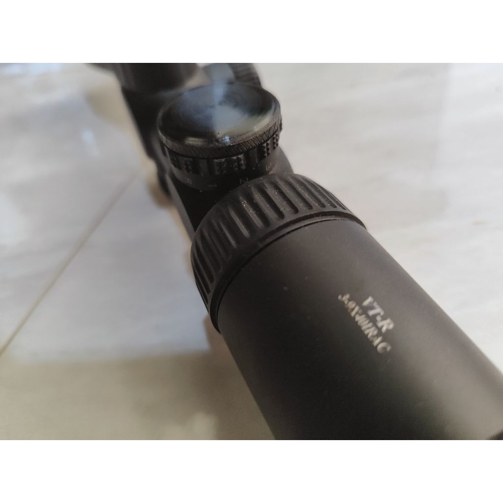 tutup batrai teleskop discovery 3-9x40 irac